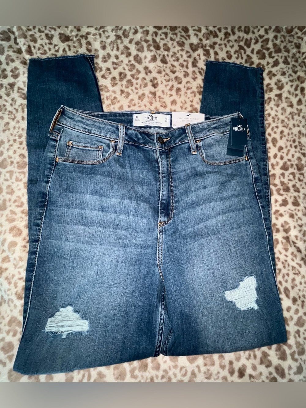 Hollister - Women's Distressed Midwash Blue Jeans